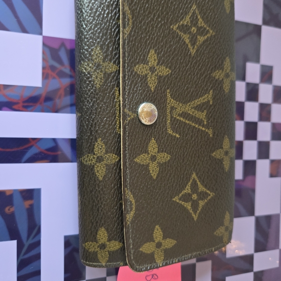 Louis Vuitton Monogram 4 Keyring  Keycase - Picture 2 of 4